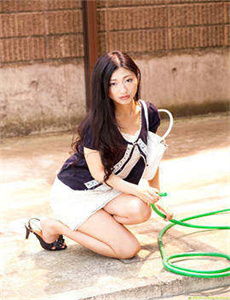 《美女裸照动态图-日本三级床震》